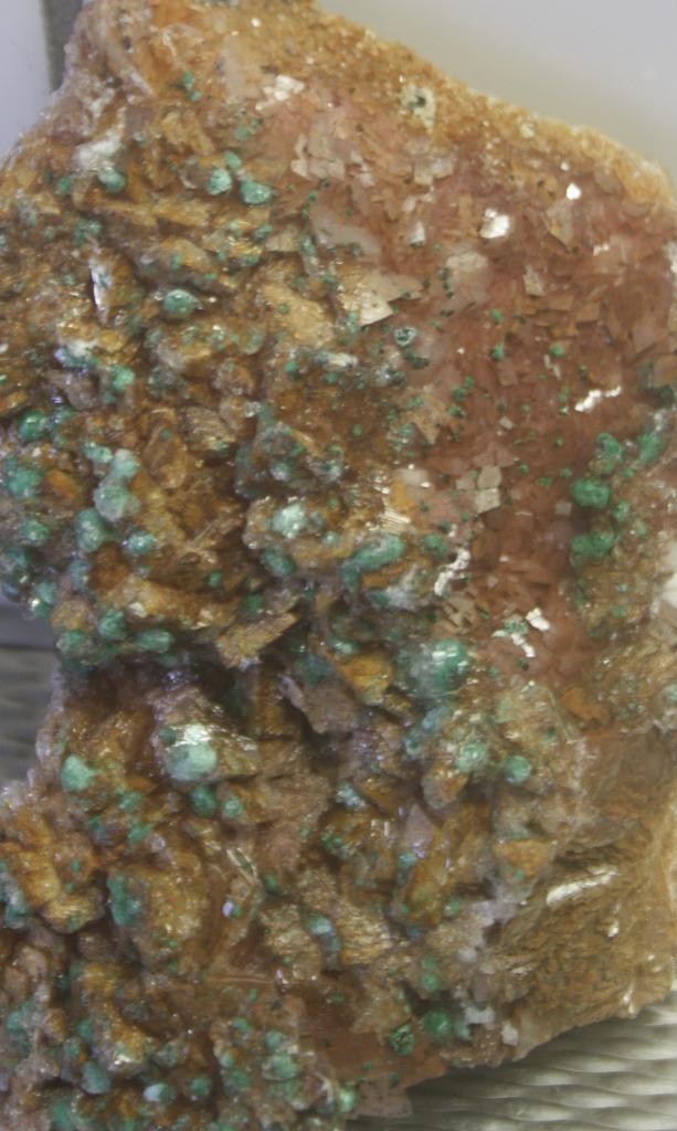 Groot Verzamelstuk! ROSASIET met GYPSUM op ANKERIET, Verzamelen, Mineralen en Fossielen, Overige typen, Verzenden