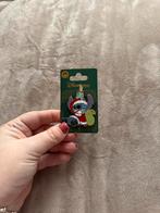 Disney Stitch Kerst Pin - Nieuwstaat, Verzamelen, Ophalen of Verzenden, Overige figuren, Zo goed als nieuw, Overige typen