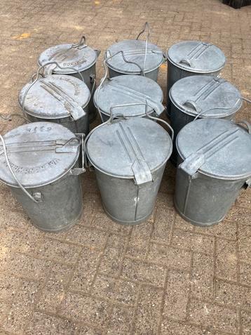 Mooie zinken vuilnisemmers,vuilnisbakken,nu 35 euro per stuk beschikbaar voor biedingen