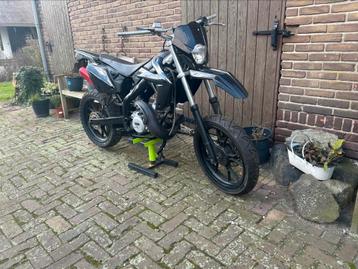 Rieju mrt 50cc project brommer als nieuw beschikbaar voor biedingen