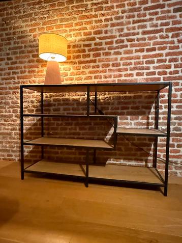 Westwing Industriële Boekenkast/TV Meubel beschikbaar voor biedingen