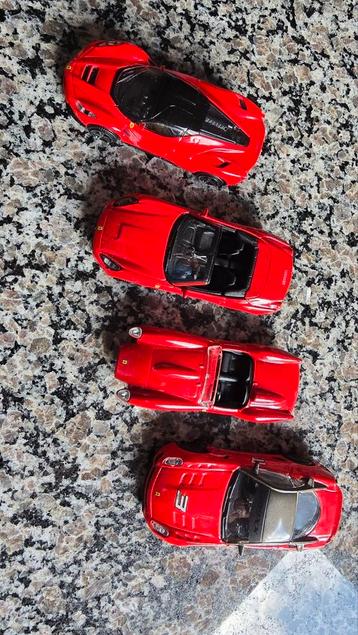 4x ferrari modelauto's 1:43. BURAGO beschikbaar voor biedingen