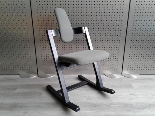1x Variér (Stokke) Pendulum (Grijs), Heel Mooi!, Huis en Inrichting, Stoelen, Zo goed als nieuw, Eén, Hout, Metaal, Stof, Overige materialen