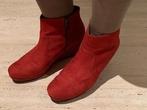 Dameslaarzen rode suède leren enkellaarzen Tamaris maat 40, Kleding | Dames, Schoenen, Tamaris, Lage of Enkellaarzen, Ophalen of Verzenden