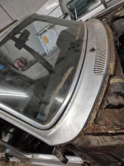 Volvo 240 oud type parafaan roest vrij met ruit, Auto-onderdelen, Ruiten en Toebehoren, Volvo, Ophalen