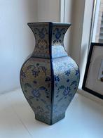 Super mooie vaas donker blauw met mooie decoratie 30€, Huis en Inrichting, Ophalen, Blauw, Minder dan 50 cm, Glas