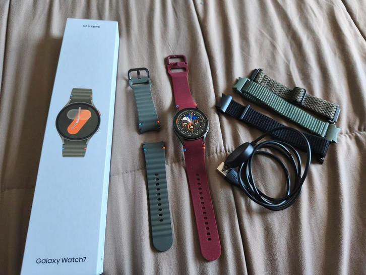 Galaxy Watch 7 40MM WiFi/GPS, Sieraden, Tassen en Uiterlijk, Smartwatches, Zo goed als nieuw, Android, Zwart, GPS, Waterdicht