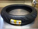 Aanbieding! 22152 voorband 110/70ZR17 54W Pirelli, Ophalen of Verzenden, Nieuw