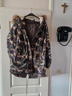 Mooie winterjas met legerprint, Maat 38/40 (M), H&M, Ophalen of Verzenden, Zo goed als nieuw