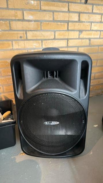 Caliber speaker beschikbaar voor biedingen