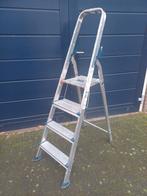 Altrex D804 trap huishoudtrap keukentrap klustips ladder, Doe-het-zelf en Verbouw, Ladders en Trappen, Ophalen, Gebruikt, Trap