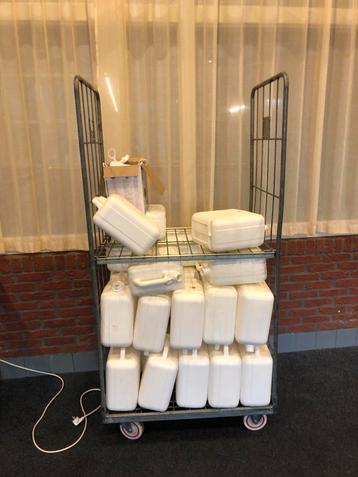 28 Jerrycans 10 Liter beschikbaar voor biedingen