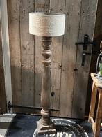 Houten Balusterlamp vloerlamp stoer sober landelijk jwm, Huis en Inrichting, Lampen | Vloerlampen, Nieuw, 100 tot 150 cm, Hout