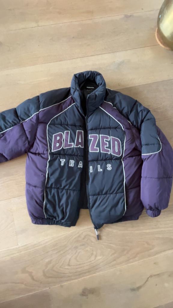 Bershka Jas - Zo goed als nieuw!, Ophalen of Verzenden, Zo goed als nieuw, Maat 48/50 (M), Paars