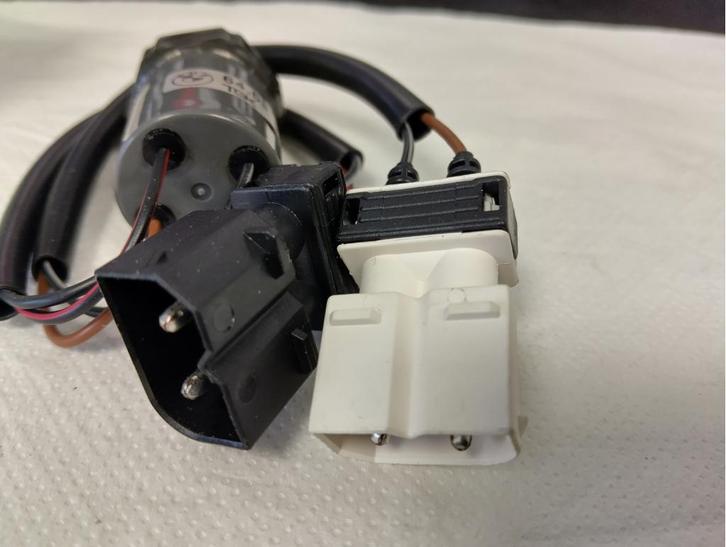 BMW E30 E32 E34 drukschakelaar airco 64531390070, Auto-onderdelen, Airco en Verwarming, BMW, Nieuw, Ophalen of Verzenden