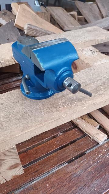 Nieuwe kleine Bankschroef beschikbaar voor biedingen