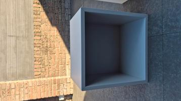 Eket lichtgrijs incl ophangsysteem  beschikbaar voor biedingen