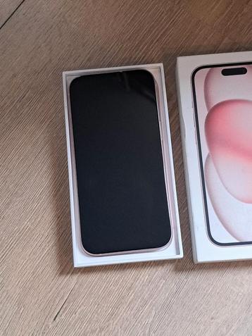 iPhone 15 256GB als nieuw €575| 15 256GB achter barsten €400 beschikbaar voor biedingen