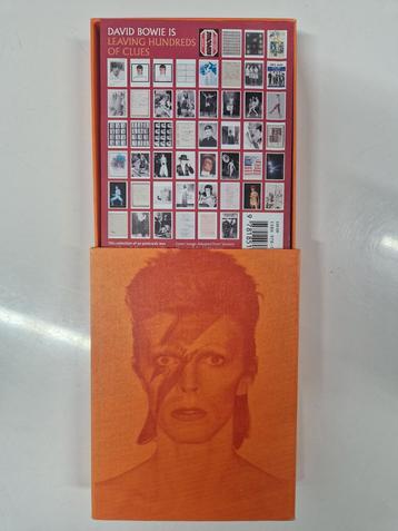 David Bowie Is Leaving Hundreds of Clues - Postkaarten beschikbaar voor biedingen