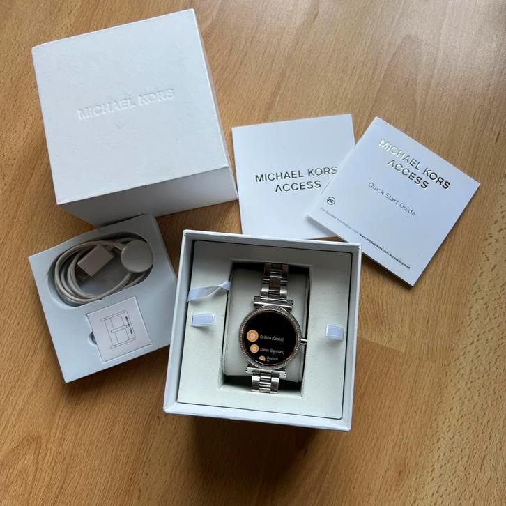 Michael Kors Access Sofie MKT5020 Smartwatch, Sieraden, Tassen en Uiterlijk, Smartwatches, Gebruikt, Android, Zilver, Hartslag