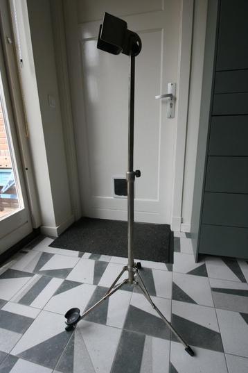 Standaard voor basklarinet beschikbaar voor biedingen