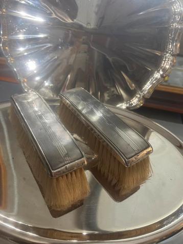 Antieke Zilveren Borstelset - 152 gram beschikbaar voor biedingen