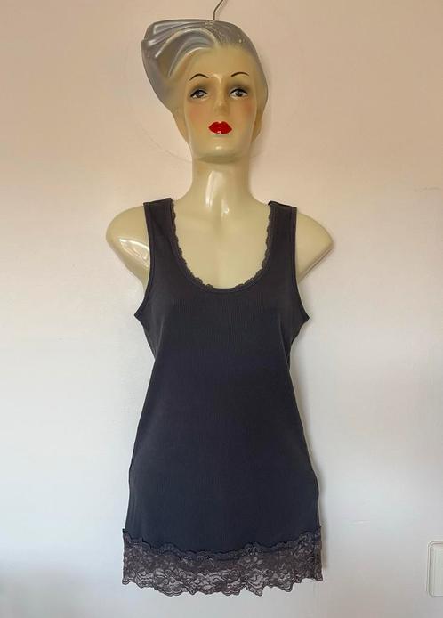 Grijze M pyjamatop met kant zachte ribstof katoen salom egf, Kleding | Dames, Pyjama's, Zo goed als nieuw, Maat 38/40 (M), Ophalen of Verzenden