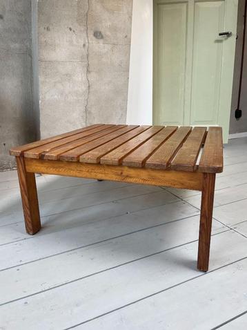 Vintage hout bijzettafel salontafel latten tafel beschikbaar voor biedingen