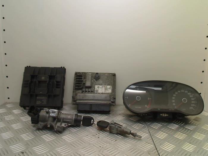 Kontaktslot + Sleutel van een Volkswagen Polo, Auto-onderdelen, Overige Auto-onderdelen, Volkswagen, Gebruikt, 3 maanden garantie