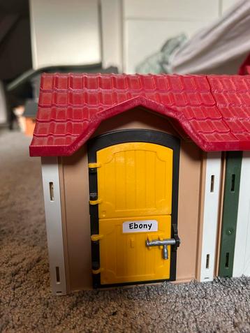 Playmobil Paardenstal beschikbaar voor biedingen