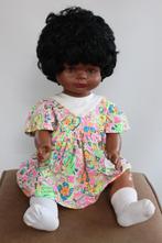 Mooie bruin getinte pop,  G/1409.5, Verzamelen, Poppen, Verzenden, Zo goed als nieuw, Pop