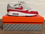 Nike Air Max 1 University Red Anniversary - EU 42.5 -US 9, Kleding | Heren, Schoenen, Ophalen of Verzenden, Zo goed als nieuw