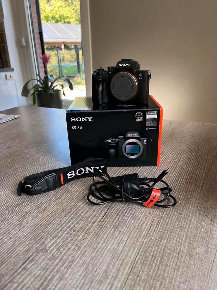 Sony A7 iii (ILCE-7M3) met orginele doos en toebehoren, Audio, Tv en Foto, Fotocamera's Digitaal, Zo goed als nieuw, Sony, Geen optische zoom