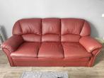 Comfortabele Driezitsbank - Klassiek Rood Leer, Huis en Inrichting, Banken | Bankstellen, Ophalen, Gebruikt, 150 tot 200 cm, Tweepersoons