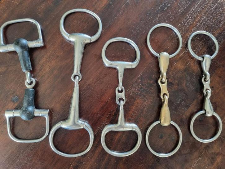 Verschillende bitten, Dieren en Toebehoren, Paarden en Pony's | Hoofdstellen en Tuigage, Gebruikt, Overige soorten, Ophalen of Verzenden