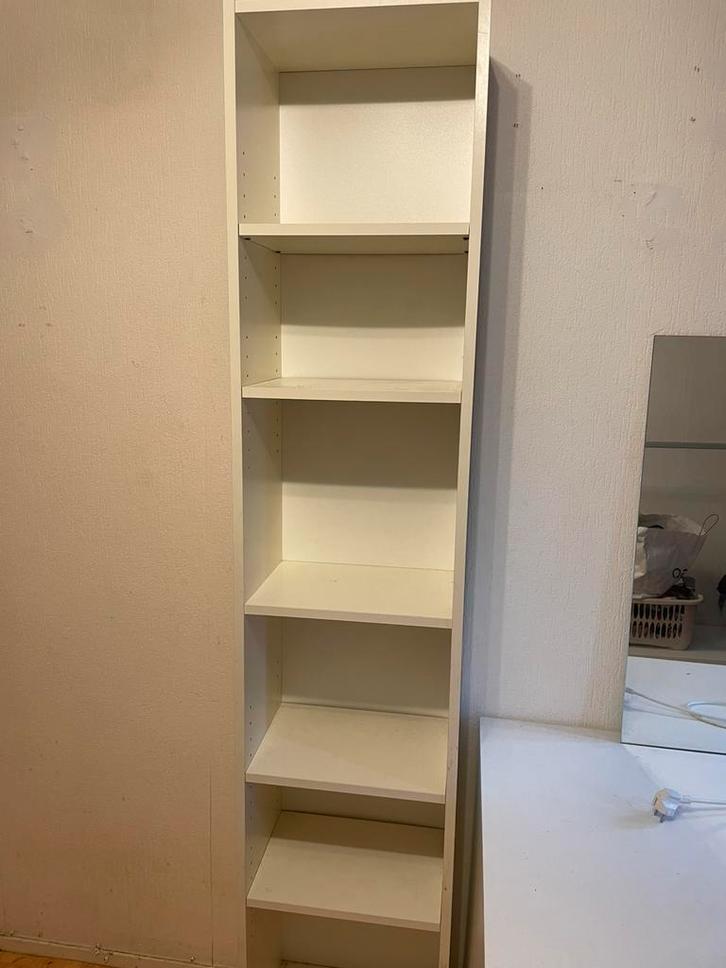 Ikea Billy boekenkast smal – wit, goede staat, Huis en Inrichting, Kasten | Boekenkasten, Zo goed als nieuw, 50 tot 100 cm, 25 tot 50 cm