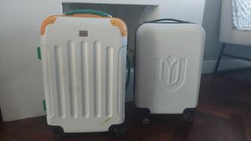 2 Witte trolleys Handbagage ? beschikbaar voor biedingen