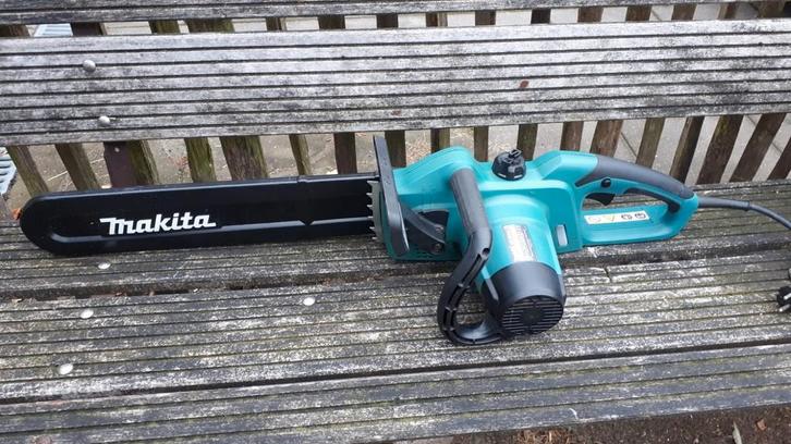 Makita Elektrische Kettingzaag UC4041A, Tuin en Terras, Verticuteermachines, Ophalen of Verzenden