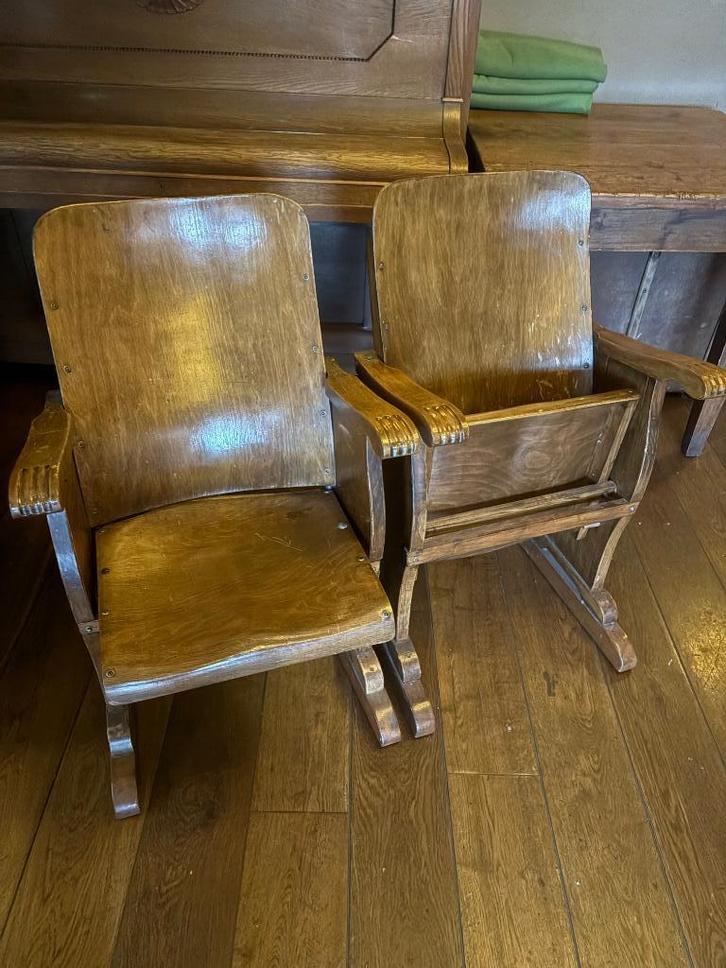4 Vintage houten theaterstoelen/bioscoopstoelen, Antiek en Kunst, Antiek | Meubels | Stoelen en Banken, Ophalen