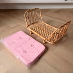 Poppie Toys Rotan Poppenbedje met Matras, Ophalen, Nieuw, Pop, Levensecht of Reborn