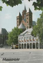 MAASTRICHT Vrijthof Kerk en Hoofdwacht met Duiven, Verzamelen, Ansichtkaarten | Nederland, Verzenden, 1980 tot heden, Gelopen