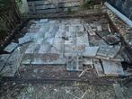 Gratis 30 x 30 tegels, Ophalen of Verzenden, Zo goed als nieuw, Beton, Terrastegels