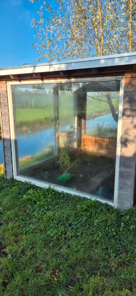 Hobbykas met kozijnen en ruiten, Tuin en Terras, Kassen, Gebruikt, Kweekkas, Overige materialen, Glas, Ophalen