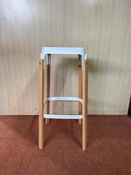 Magis Steelwood Barkruk, Huis en Inrichting, Barkrukken, Zo goed als nieuw, 60 tot 90 cm, Hout, 5 krukken of meer, Met voetsteun