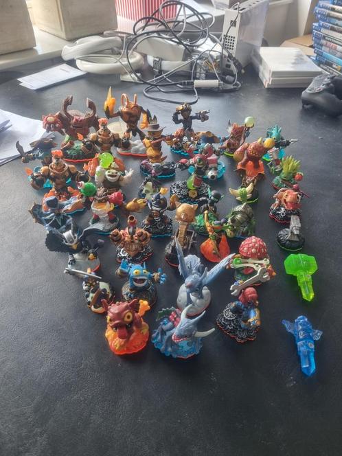 Skylanders spyro's advanture, giants, swapforce en trapteam, Spelcomputers en Games, Games | Overige, Zo goed als nieuw, Avontuur en Actie