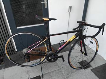 Cube Dames Racefiets 11 speed/maat 47 beschikbaar voor biedingen