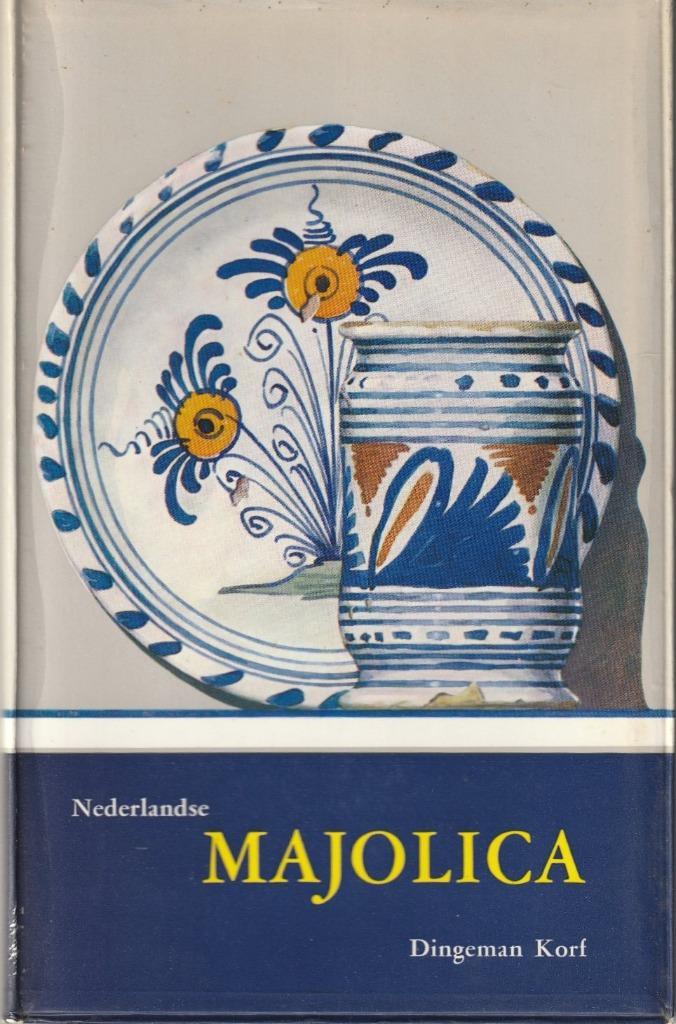 Nederlandse majolica - Dingeman Korf"", Boeken, Kunst en Cultuur | Beeldend, Zo goed als nieuw, Ophalen of Verzenden