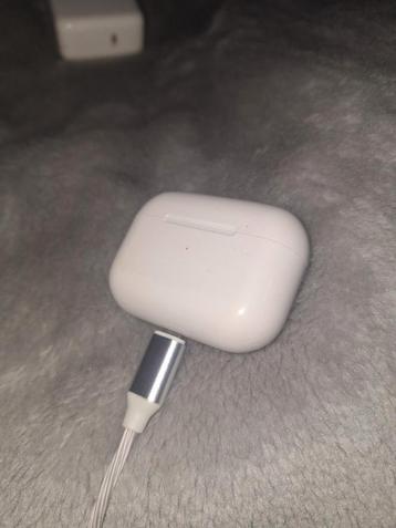 Apple iPhone (zonder oplader) beschikbaar voor biedingen