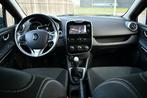 Renault Clio 0.9 TCe Night&Day 2016 Orig-NL DAB|Navi|Cruise, Auto's, 898 cc, Stof, Euro 6, Zwart