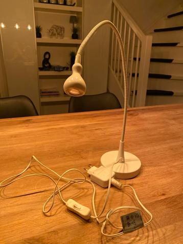 Witte Halogeen Tafellamp - Klein & Fijn! beschikbaar voor biedingen